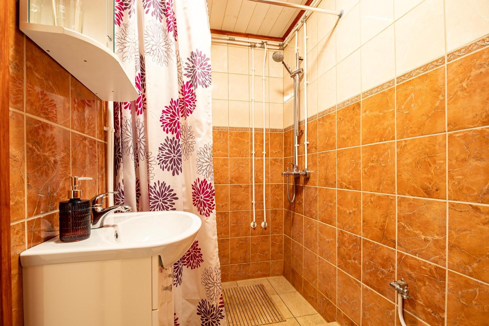 קורסארה Kauba 6-6 Apartment מראה חיצוני תמונה